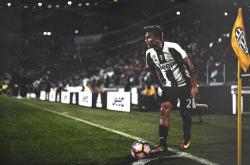 世界杯2026-TheShy阿森纳夺冠后续来了，当上单霸主转身拥抱北伦敦的雨